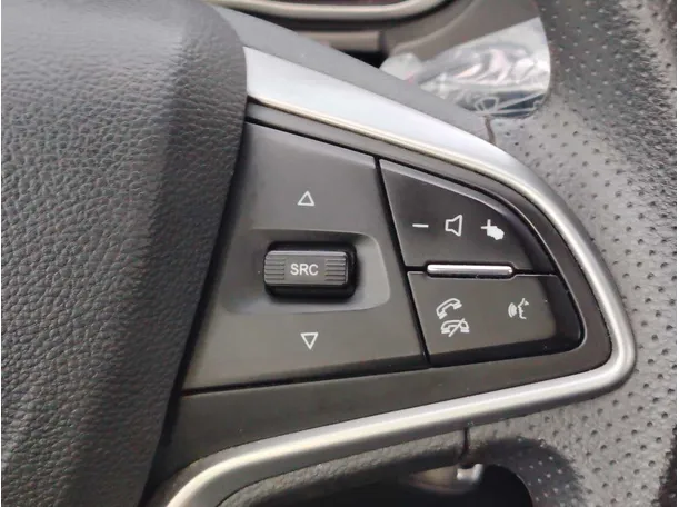 Car image 27