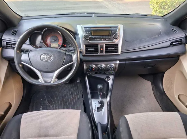 Car image 15