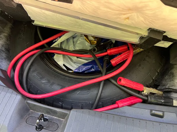 Car image 24