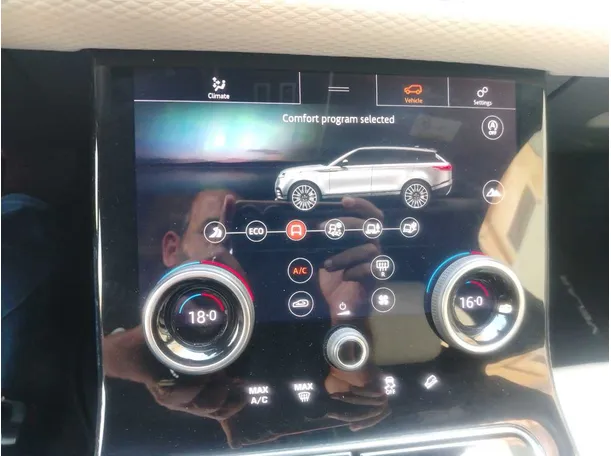 Car image 36
