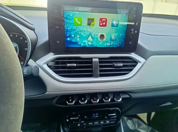 Car image 22