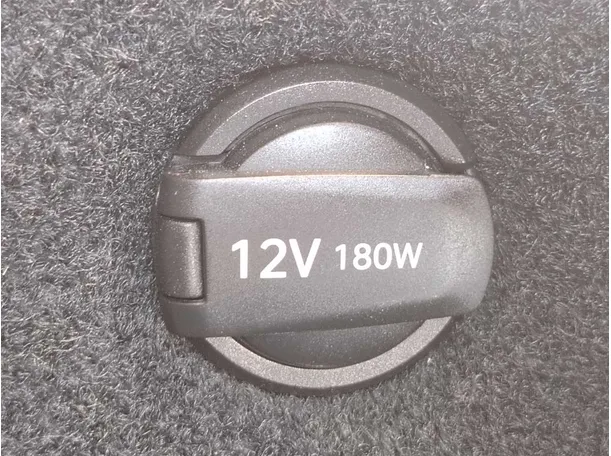 Car image 34