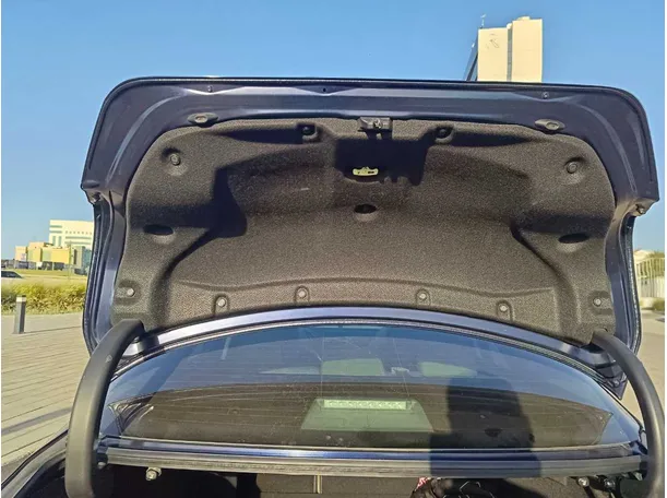 Car image 31
