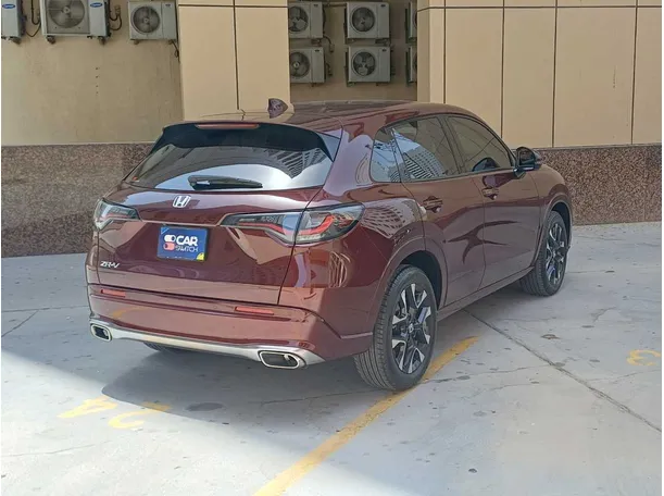 Car image 7
