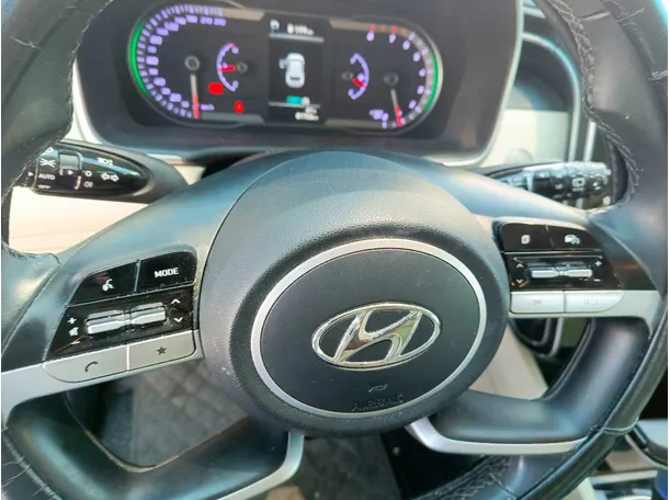 Car image 21