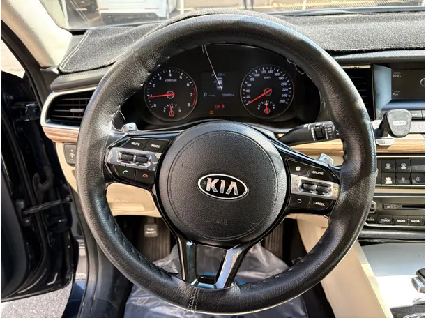 Car image 22