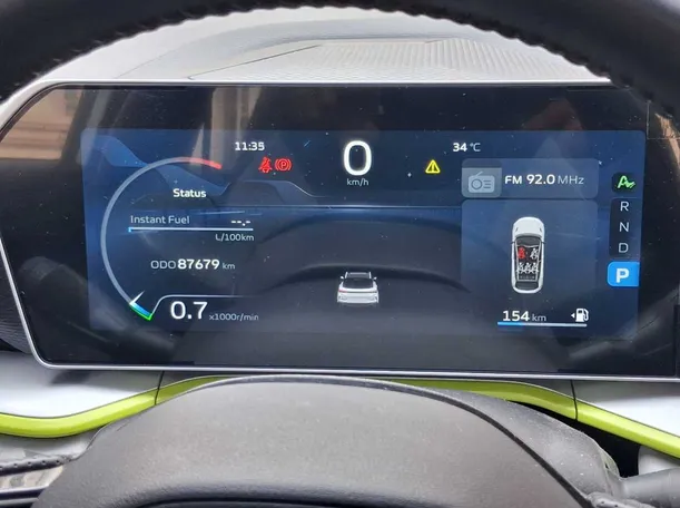 Car image 18