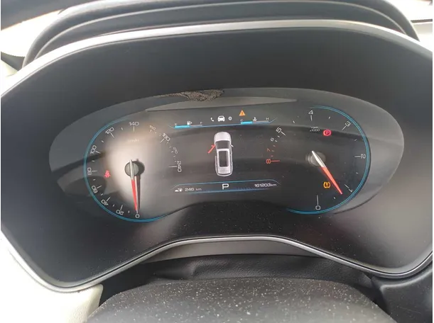 Car image 18