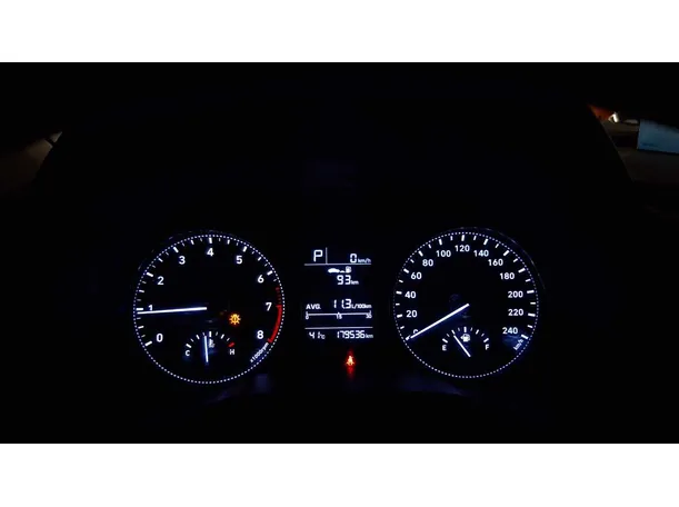 Car image 10