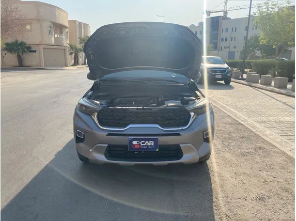 Car image 23