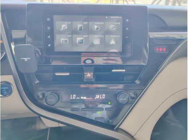 Car image 20