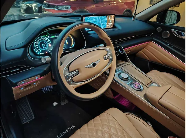 Car image 13
