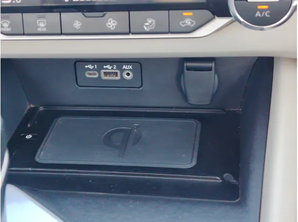 Car image 29