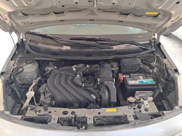 Car image 20
