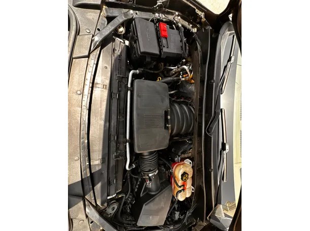 Car image 30