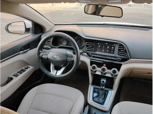 Car image 20