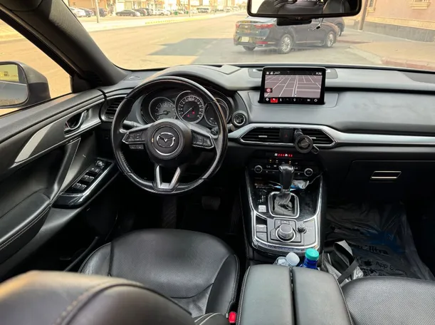 Car image 17
