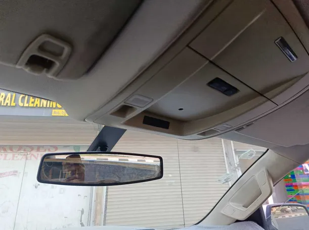 Car image 22