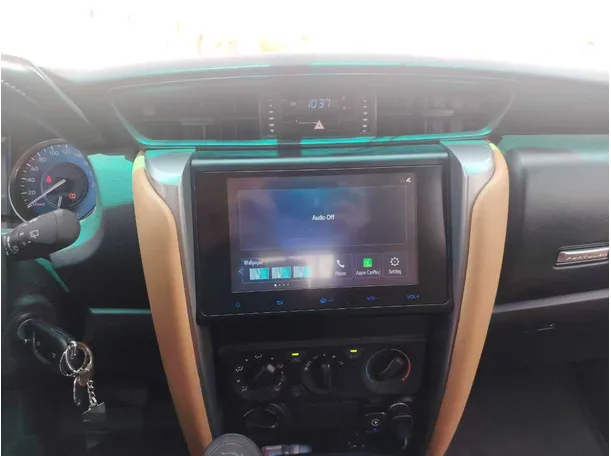 Car image 21