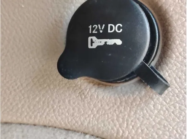 Car image 36