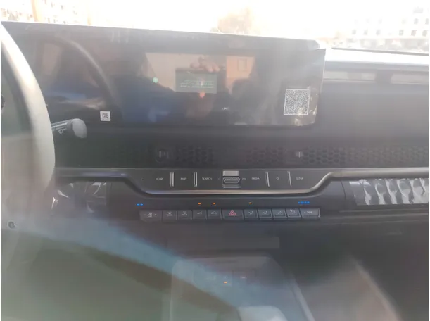 Car image 22