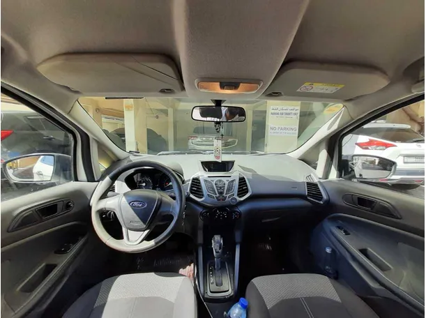 Car image 16