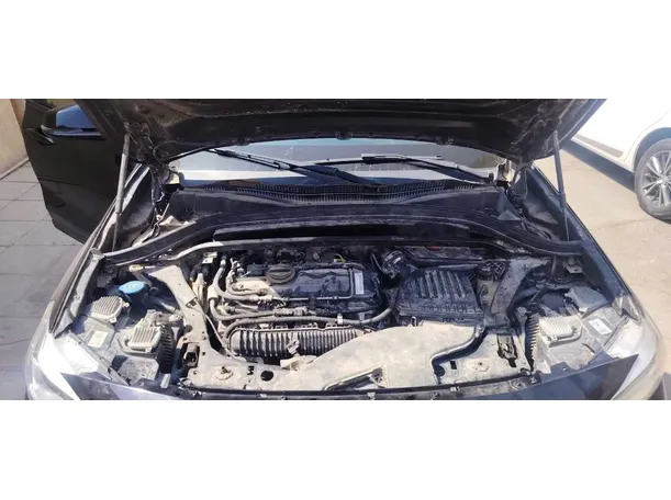 Car image 30