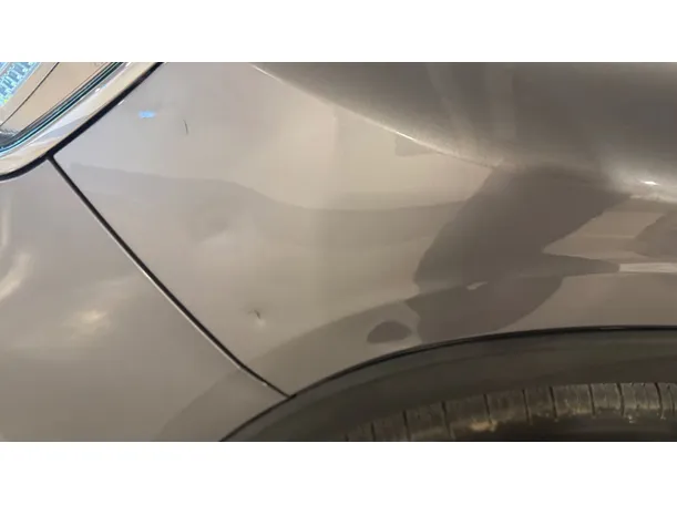Car image 30