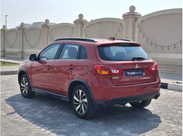 Car image 7