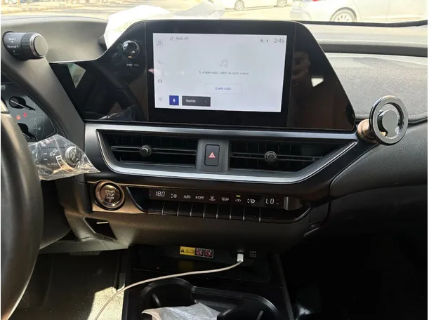 Car image 21