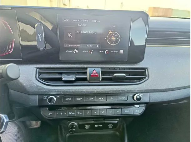 Car image 23