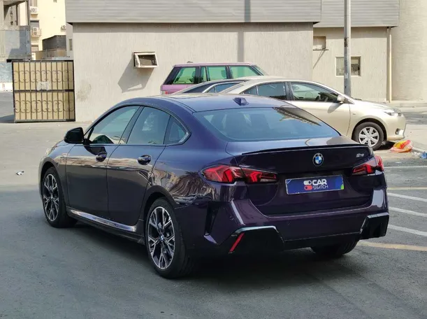 Car image 8