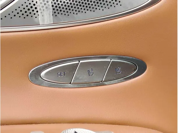 Car image 39