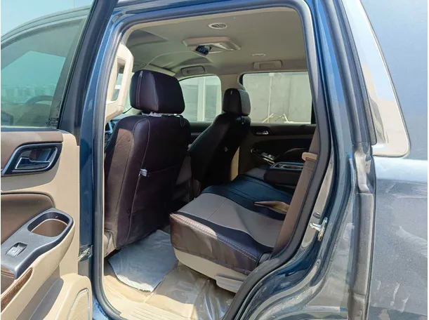 Car image 17