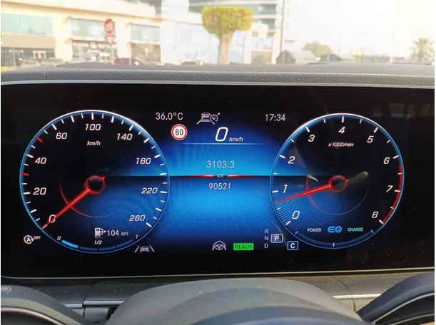 Car image 17