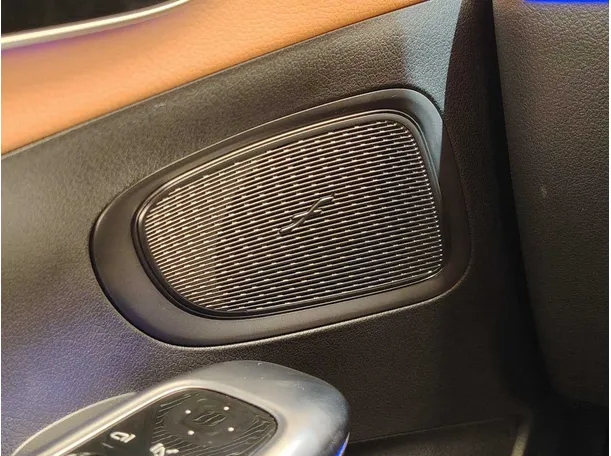 Car image 33