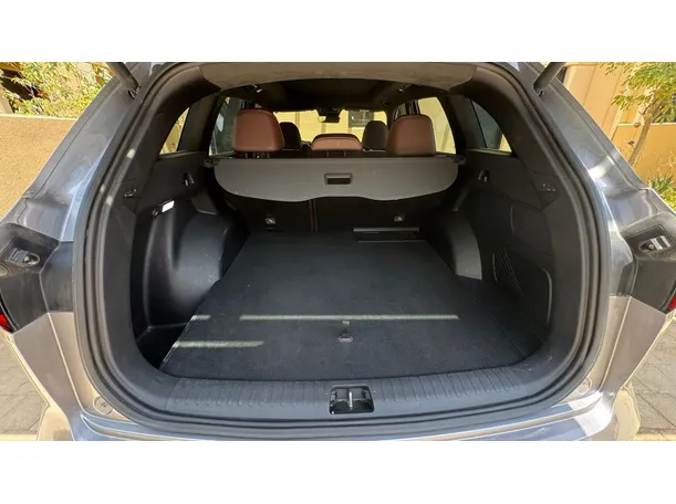 Car image 22