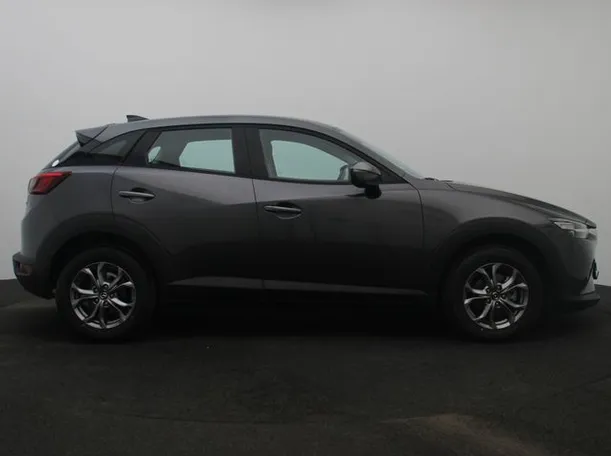 Car image 13