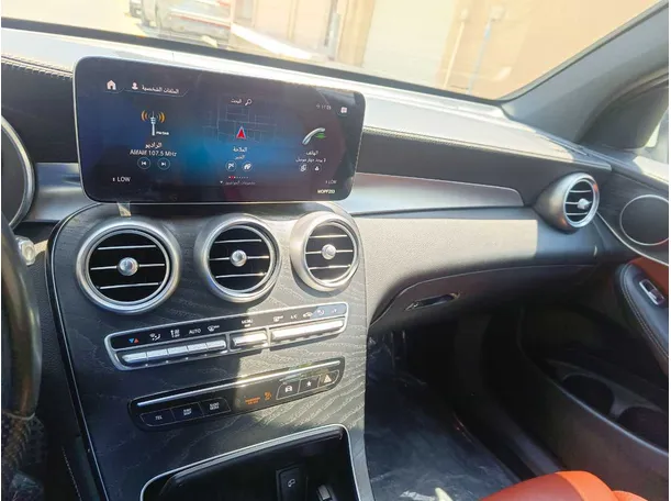 Car image 24