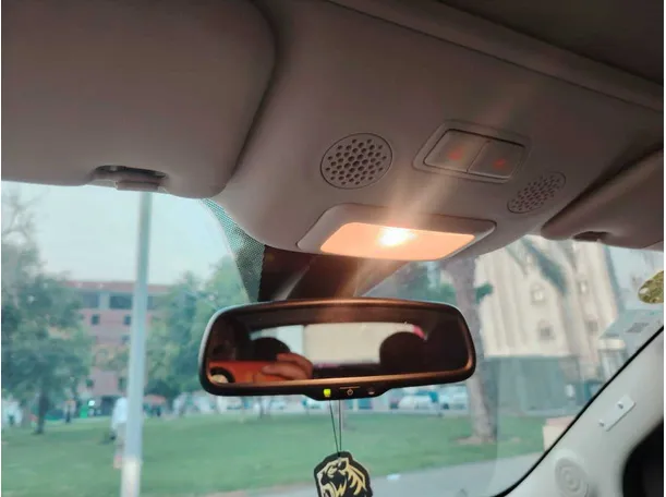 Car image 36