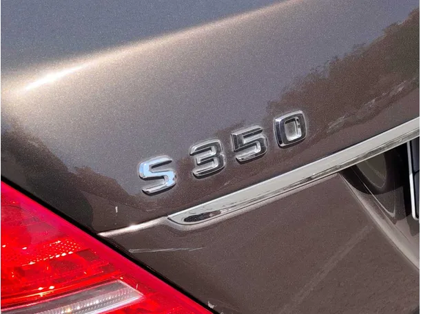 Car image 34