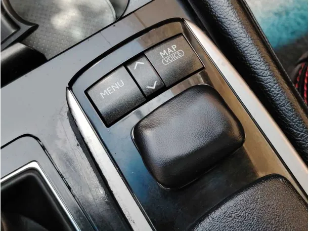 Car image 29