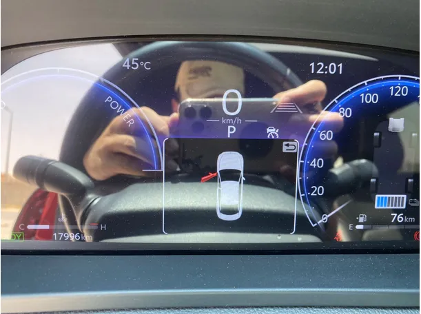 Car image 20