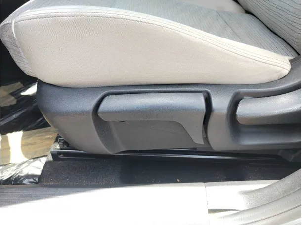 Car image 37