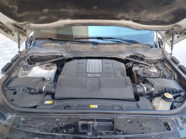 Car image 25