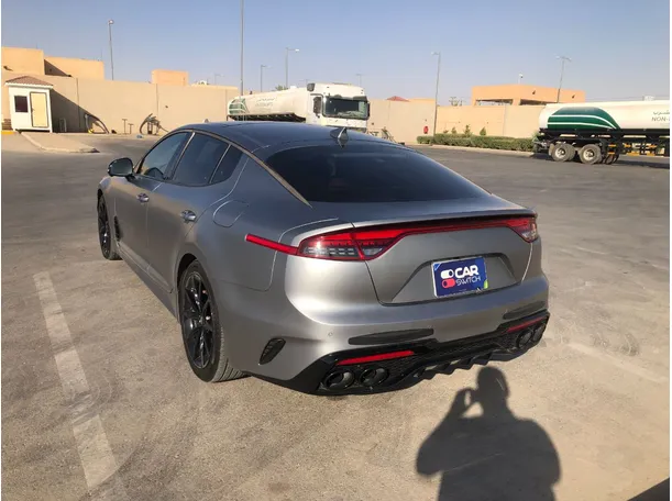 Car image 7