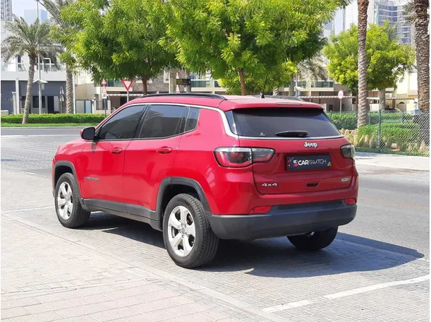 Car image 5
