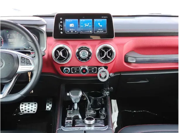 Car image 19