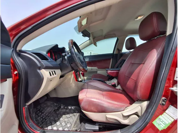 Car image 12