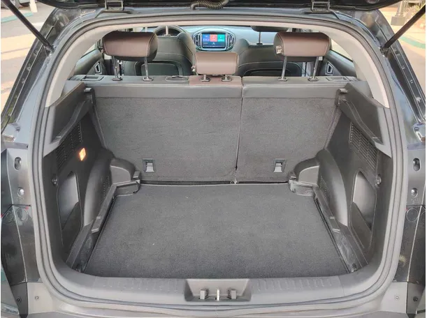 Car image 30